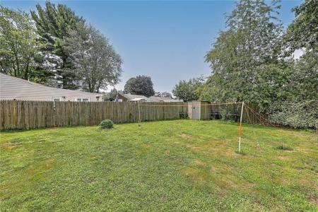 52 Leroy Drive, East Providence, رود ايلاند 02915, الولايات المتحدة