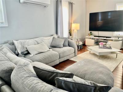 81 Burgess Avenue, East Providence, 羅德島州 02914, 美國