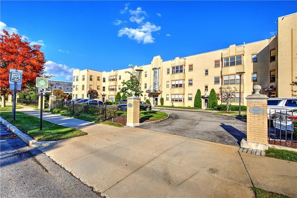 1180 Narragansett Boulevard E2, Cranston, Rhode Island 02905, États-Unis