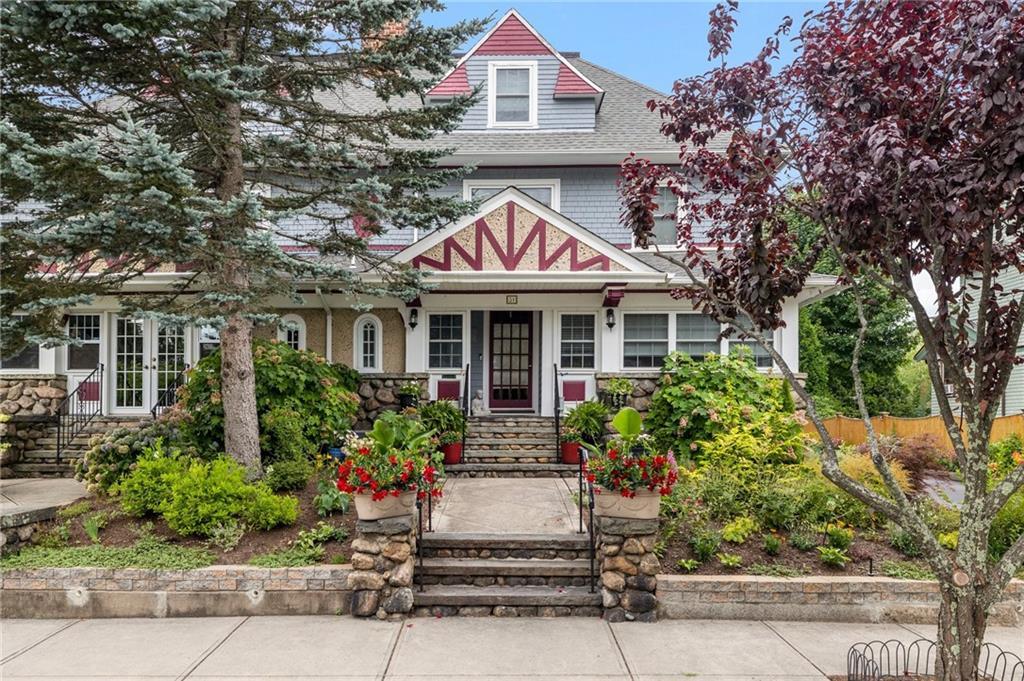 51 Columbia Avenue, Cranston, Rhode Island 02905, USA