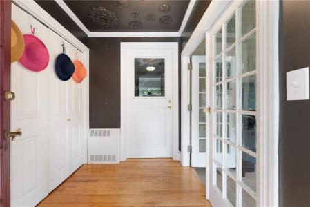 51 Columbia Avenue, Cranston, Rhode Island 02905, USA