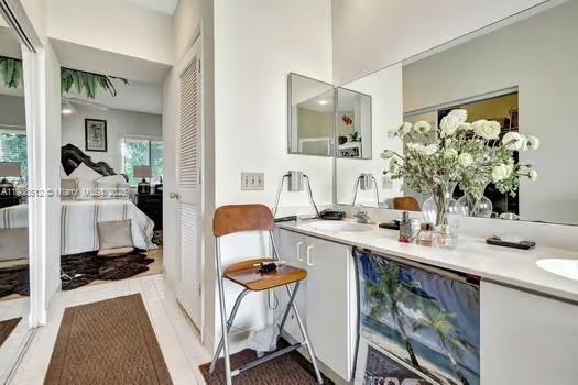 16312 Malibu Dr 6, Weston, Floryda 33326, USA