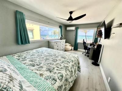 2205 N Surf Rd, Hollywood, Florida 33019