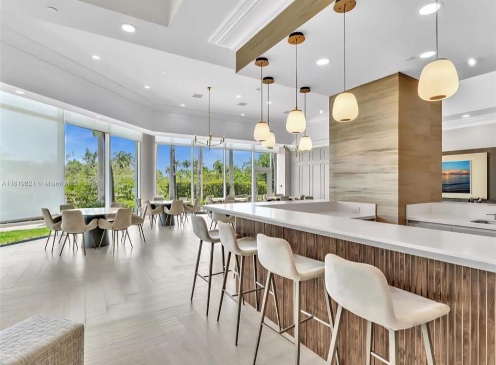 16500 Collins Ave 356, Sunny Isles Beach, Florida 33160, USA