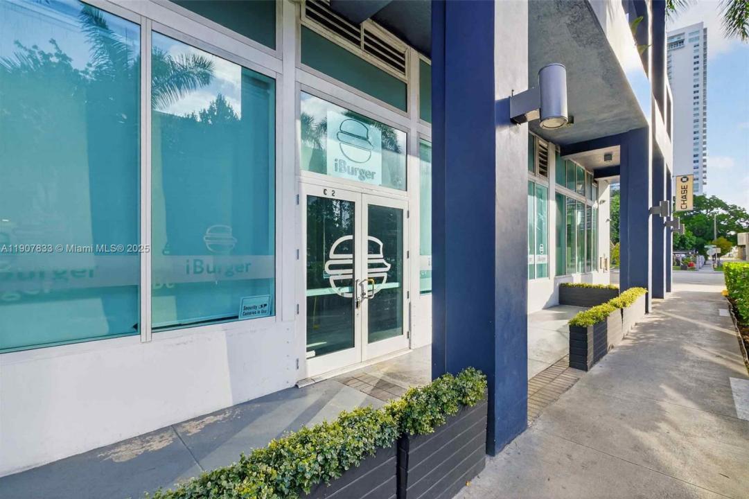 275 NE 18th St, Miami, Florida 33132