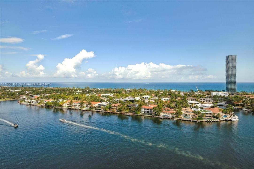 19707 Turnberry Way 20H, Aventura, Florida 33180