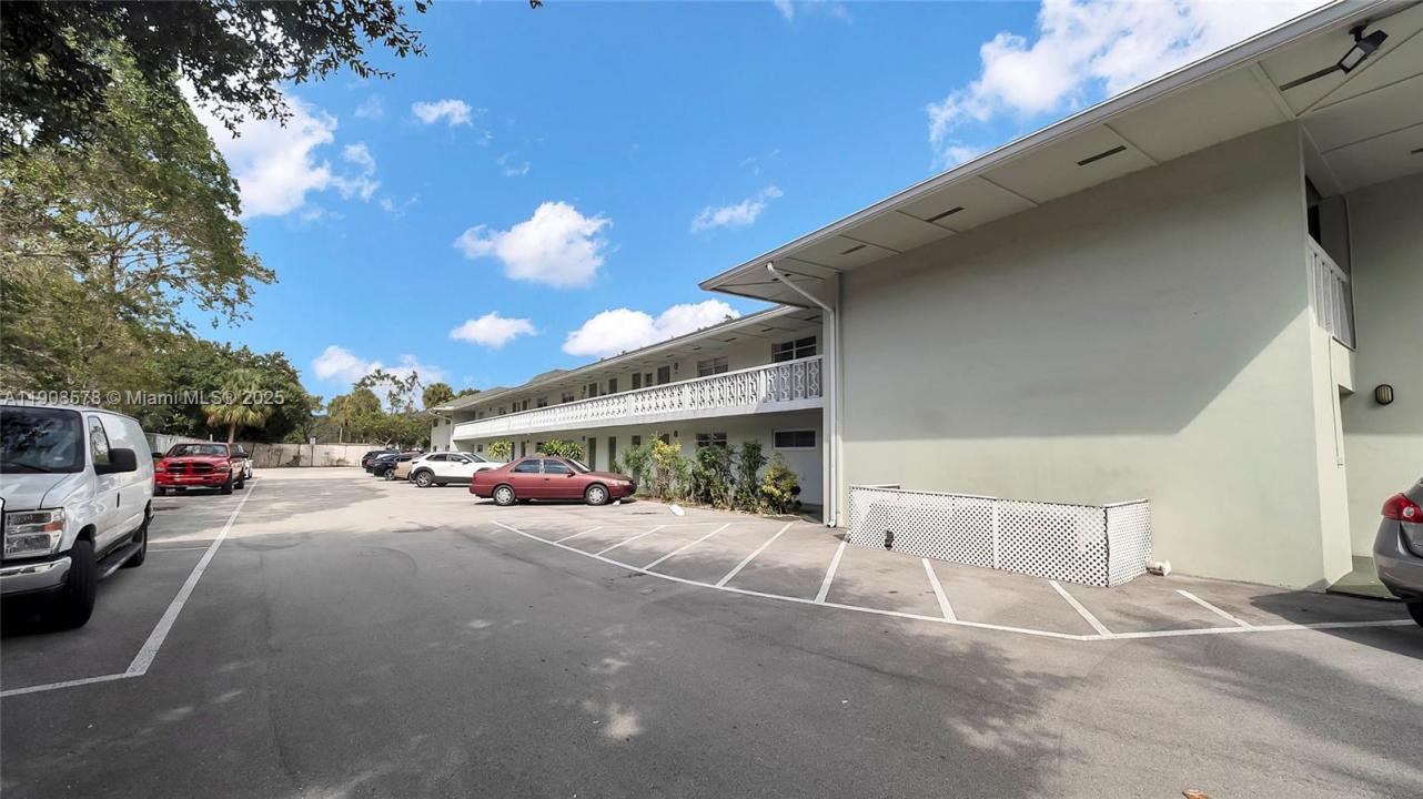 4200 NW 3rd Ct 241, Plantation, Florida 33317