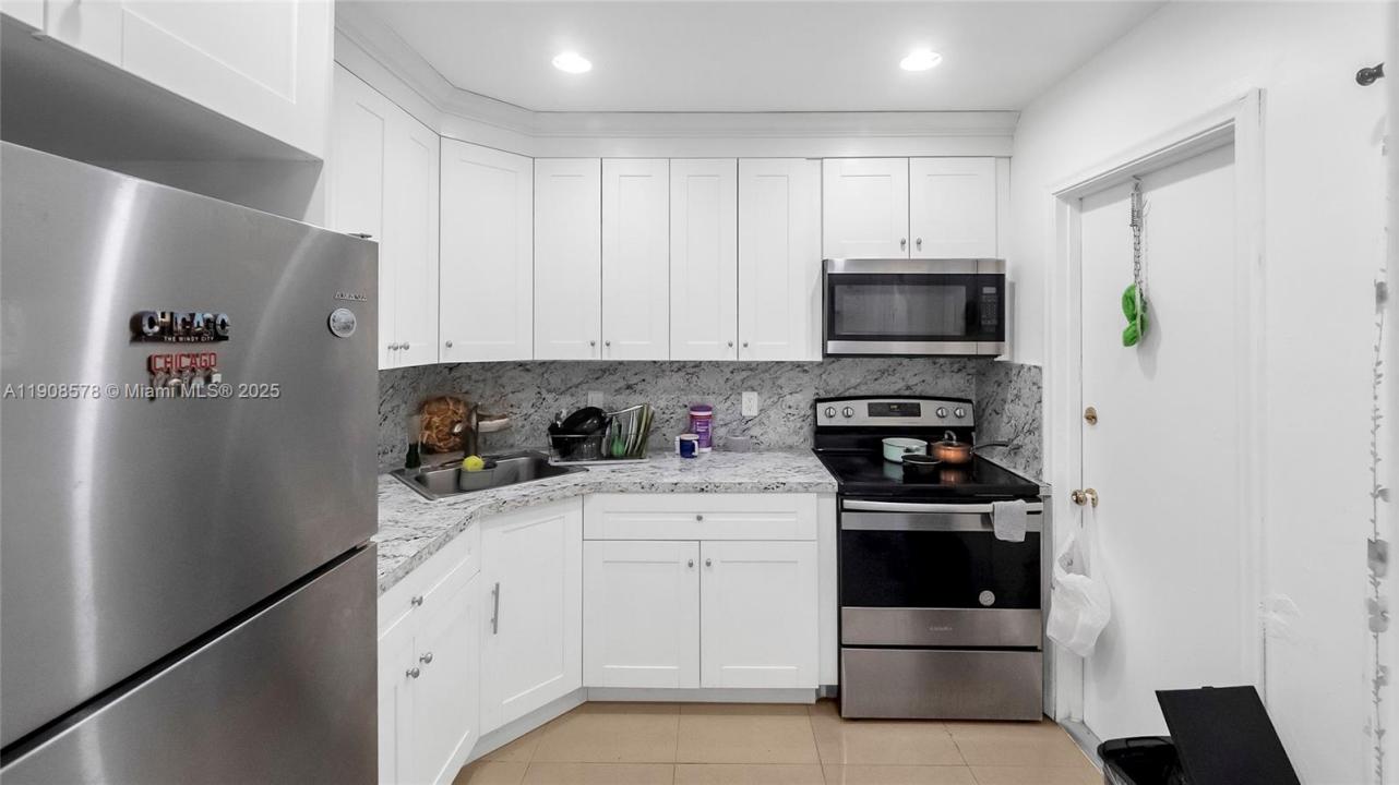 4200 NW 3rd Ct 241, Plantation, Florida 33317