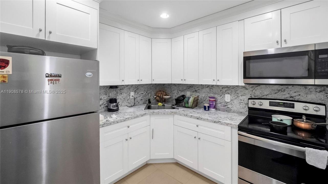 4200 NW 3rd Ct 241, Plantation, Florida 33317