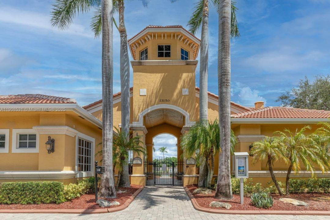 13216 SW 44th St 11204, Miramar, Florida 33027, Estados Unidos