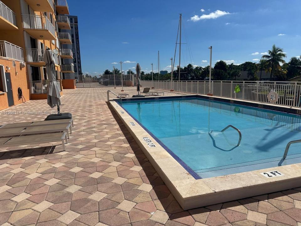 2450 NE 135th St 212, North Miami, فلوريدا 33181, الولايات المتحدة