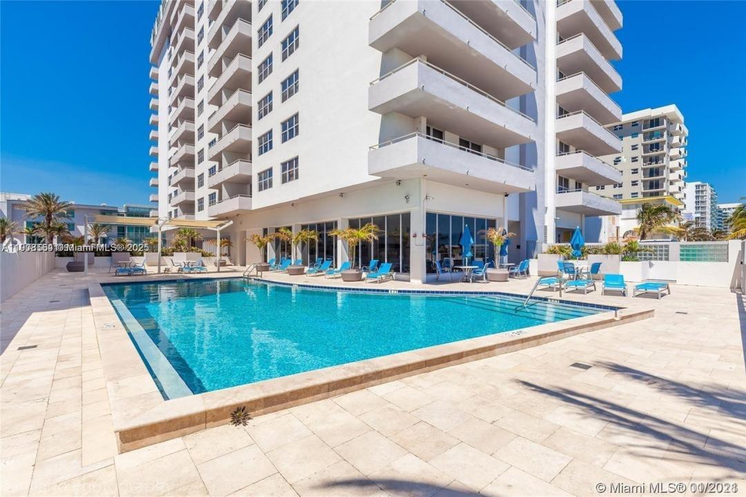 9225 Collins Ave 1006, Surfside, 佛罗里达州 33154, 美国