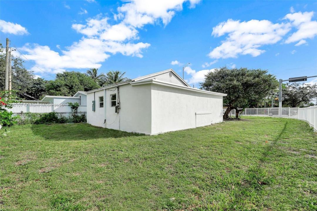 11406 NW 17th Ave, Miami, 플로리다 33167, 미국