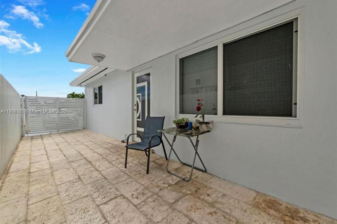 329 W 18th St, Hialeah, Florida 33010