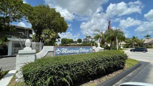 455 NE 210th Circle Ter 10418, Miami, Florida 33179, USA