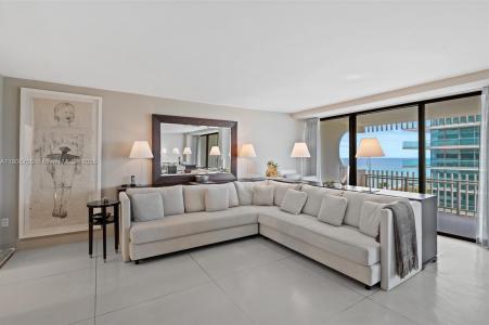 10205 Collins Ave 1007, Bal Harbour, Florida 33154, USA