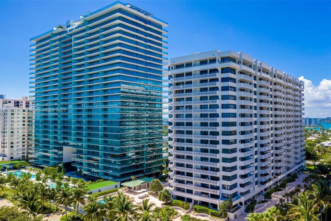 10205 Collins Ave 1007, Bal Harbour, Floride 33154, États-Unis