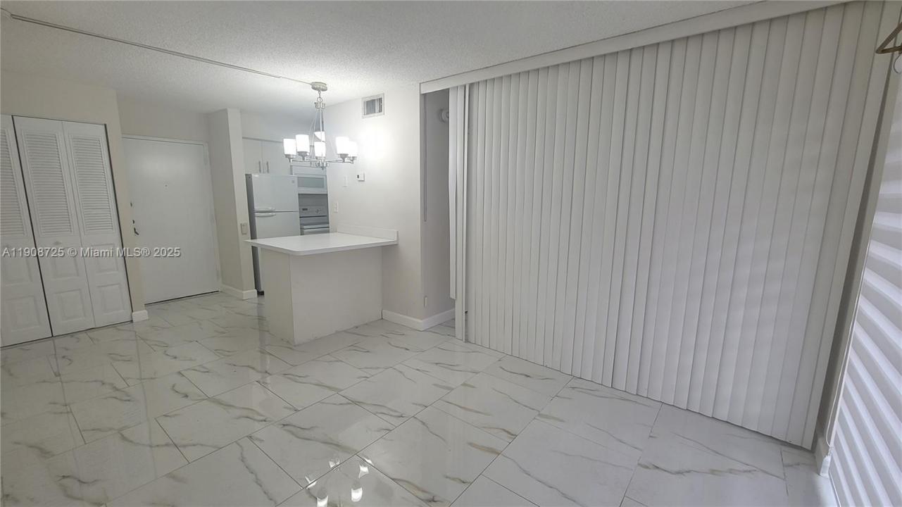 5201 NW 7th St 106, Miami, Florida 33126