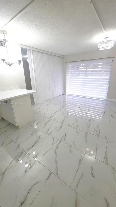 5201 NW 7th St 106, Miami, Florida 33126