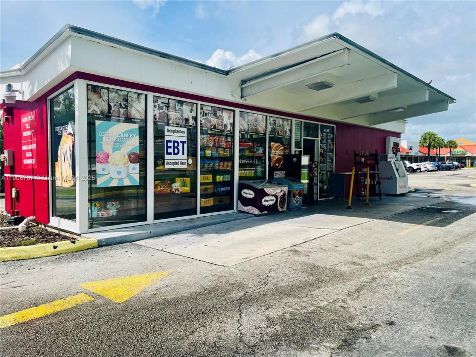 Farm Store Franchise For Sale In Hialeah Gardens, Hialeah Gardens, Florida 33018, Estados Unidos