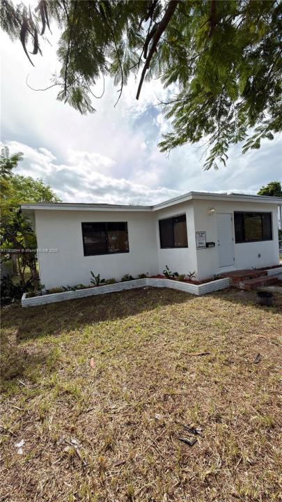 2462 Johnson St, Hollywood, 佛罗里达州 33020, 美国