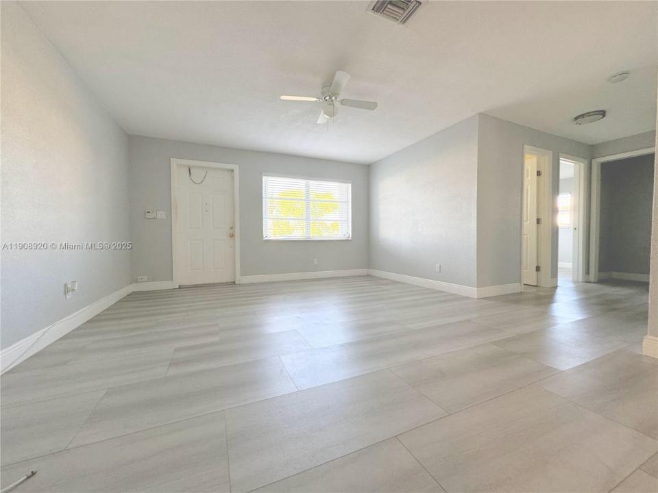300 NW 28th Ct, Pompano Beach, 佛罗里达州 33064, 美国