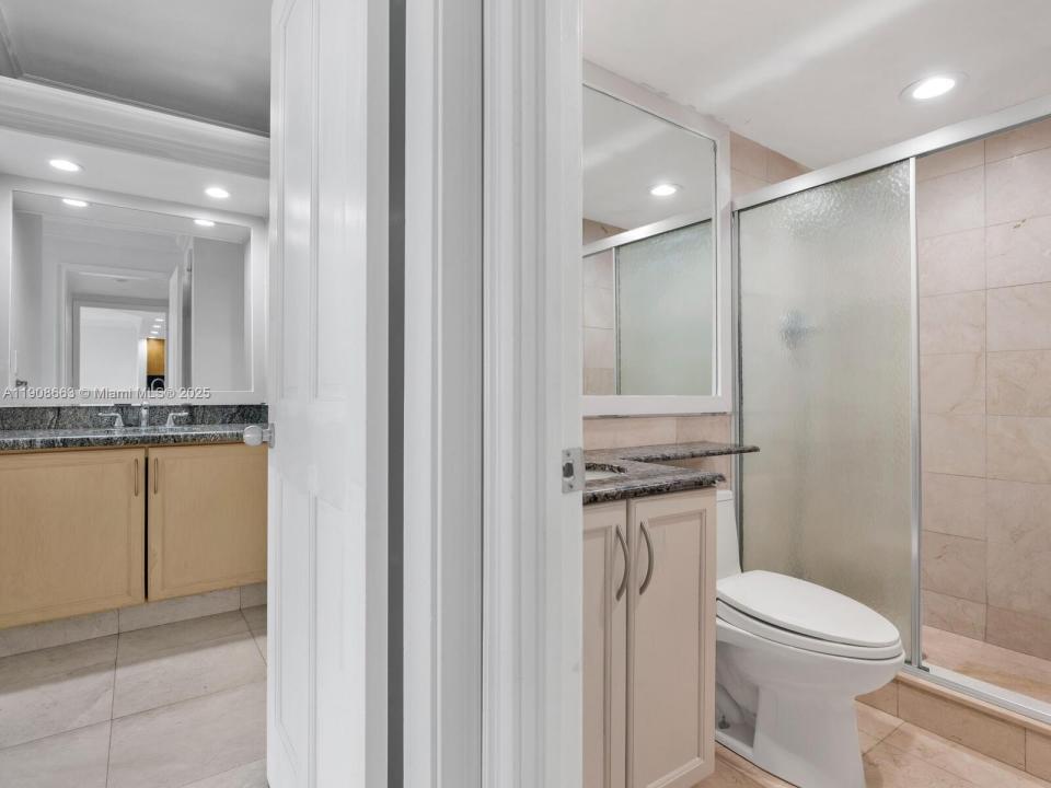 7135 Collins Ave 523, Miami Beach, Florida 33141, HOA KỲ