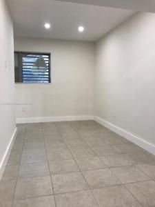 North Miami Beach, Florida 33162, USA