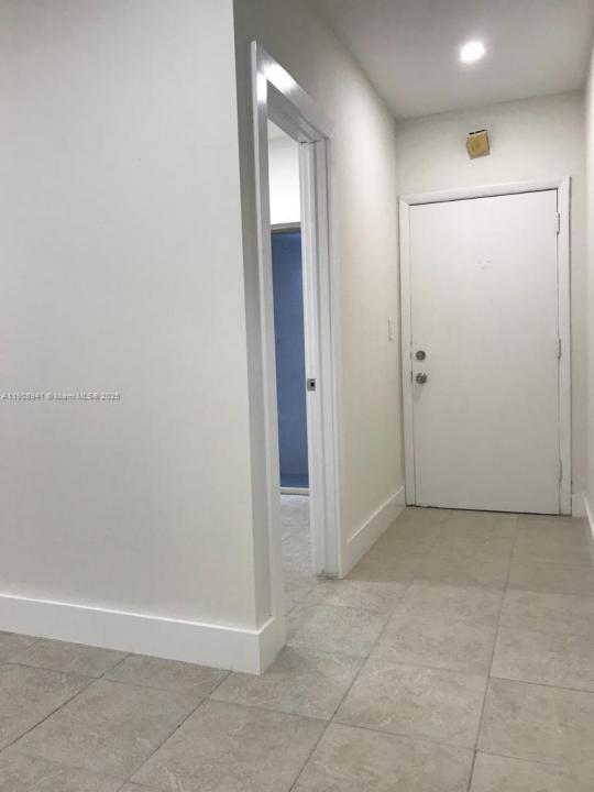 North Miami Beach, Флорида 33162, Соединенные Штаты