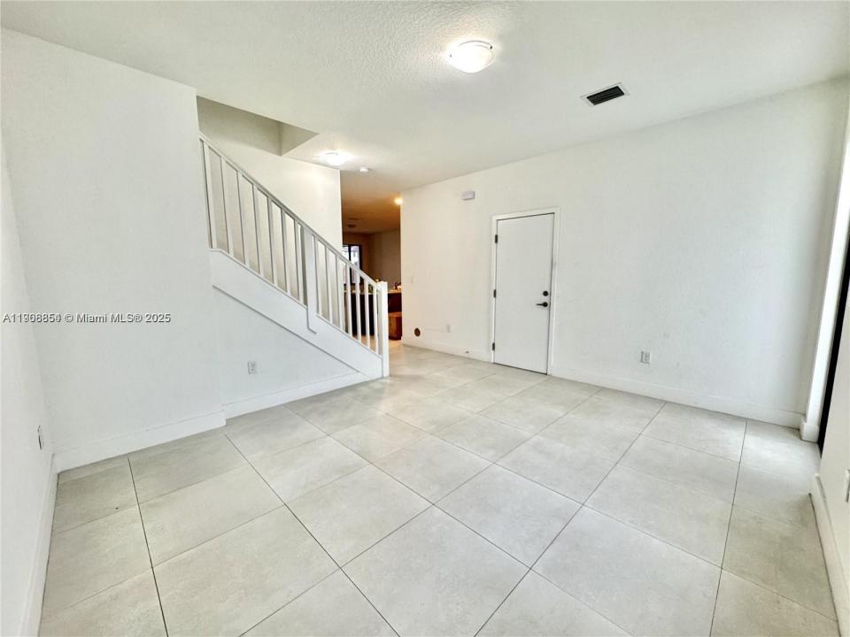 13627 SW 157th Ct, Miami, Florida 33196