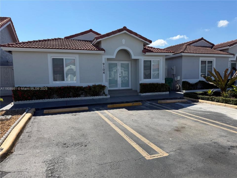 9104 NW 120th St 143, Hialeah Gardens, Florida 33018, Estados Unidos