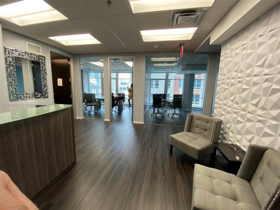 14 NE 1st Ave 600A, Miami, Floride 33132, États-Unis