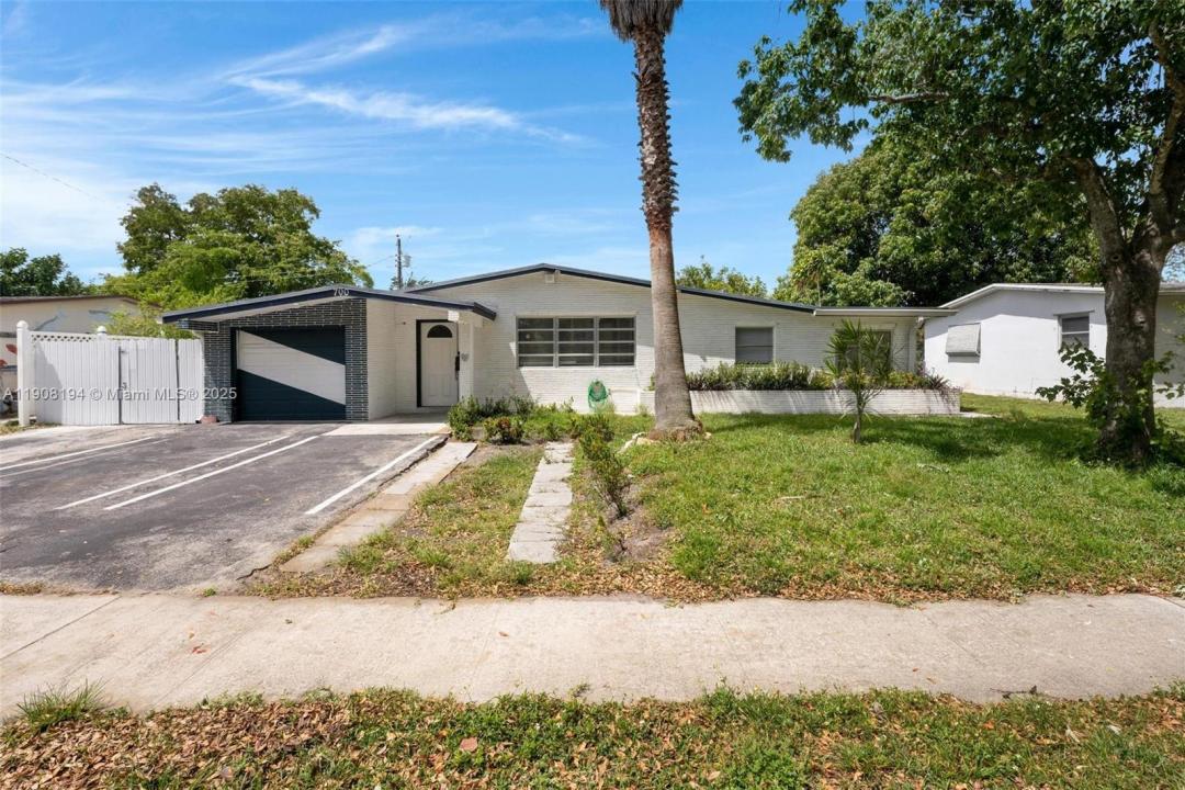 700 SW 67th Ave, Pembroke Pines, Floride 33023, États-Unis