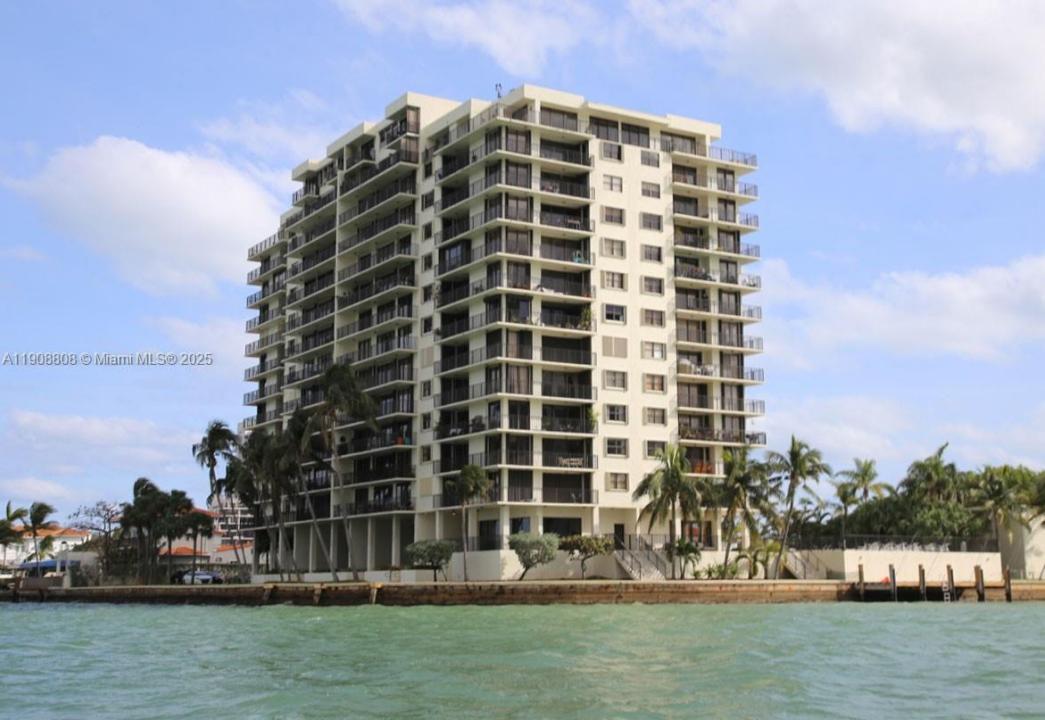 801 N Venetian Dr 1106, Miami, Florida 33139
