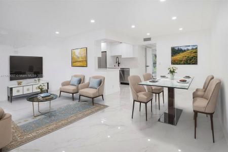 13250 SW 7th Ct 204L, Pembroke Pines, Florida 33027, USA