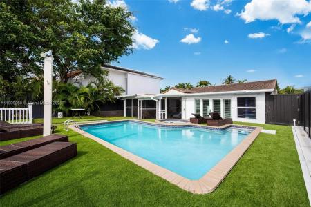 7701 NE 8th Ave, Miami, Florida 33138, USA