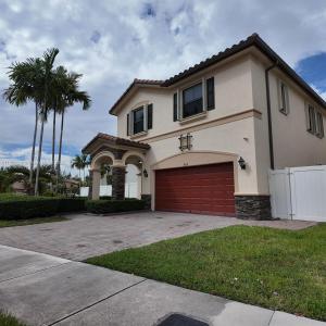 8618 W 33rd Ave 8618, Hialeah, פלורידה 33018, ארצות הברית של אמריקה