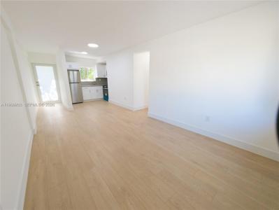 2000 NW 29th St 4, Miami, Florida 33142, USA