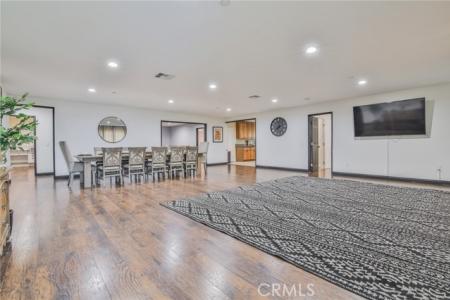 W Arbutus, Compton, كاليفورنيا 90220, الولايات المتحدة