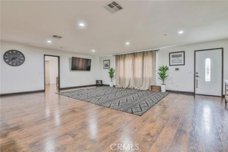 W Arbutus, Compton, كاليفورنيا 90220, الولايات المتحدة