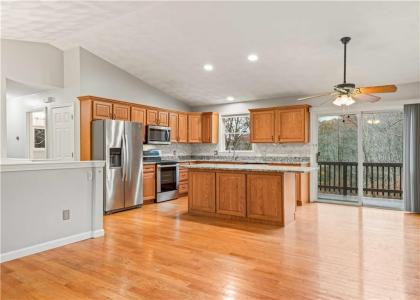 29 Round Lake Drive, Burrillville, Rhode Island 02859, États-Unis