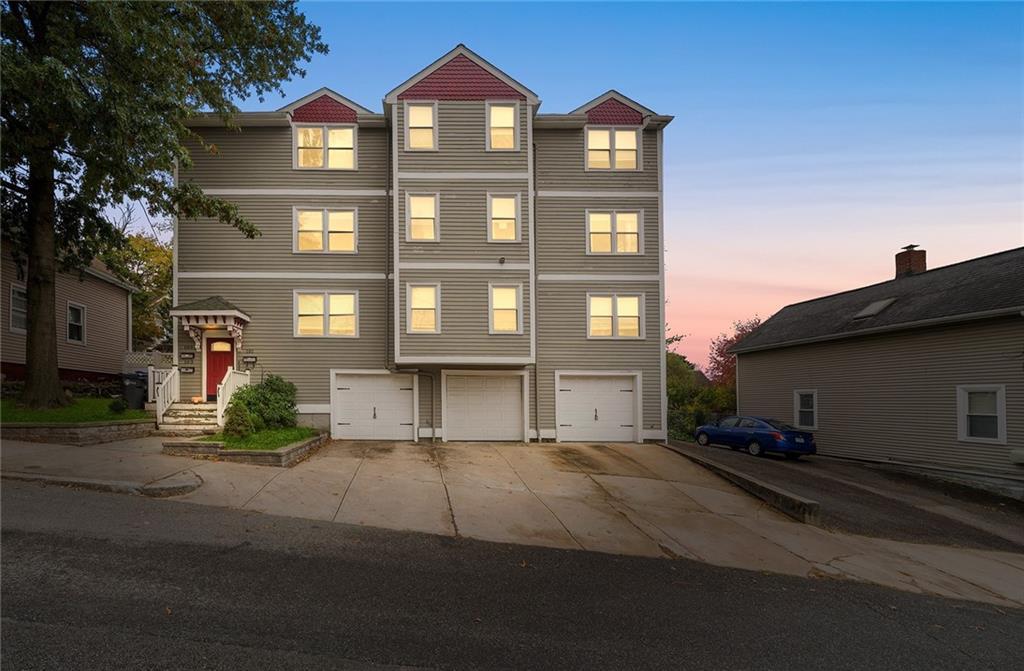 101 Grand View Street 1, Providence, Rhode Island 02906, Stati Uniti