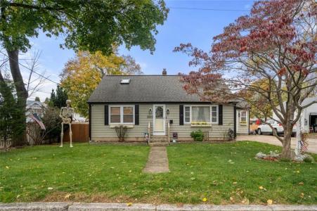 257 Orchard Street, Woonsocket, 罗得岛 02895, 美国