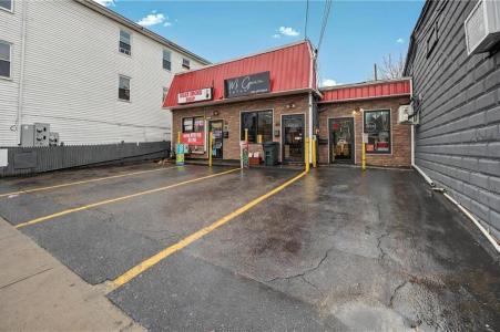 732 Dexter Street, Central Falls, Род Айленд 02863, Соединенные Штаты