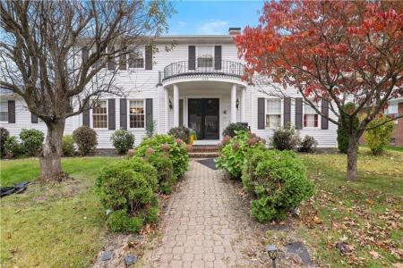 446 Budlong Road, Cranston, Rhode Island 02920, USA