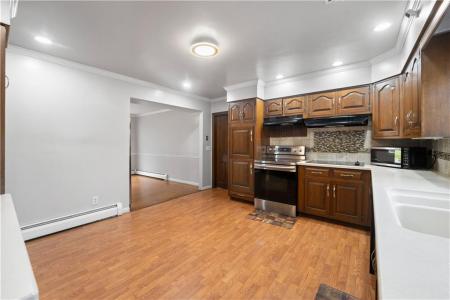 446 Budlong Road, Cranston, Rhode Island 02920, USA