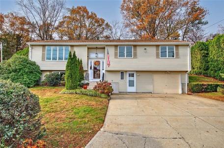 1 Pat Drive, Lincoln, RI 02865, USA