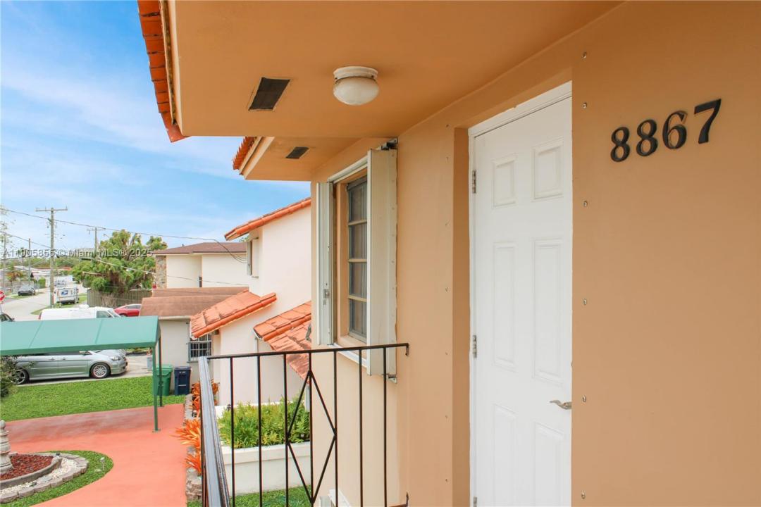 8867 SW 36th St 8867, Miami, Florida 33165, Estados Unidos