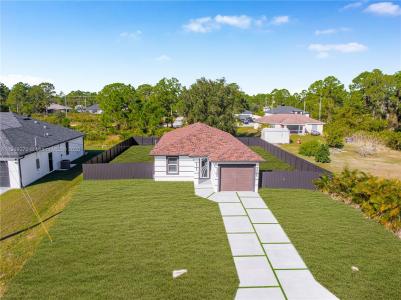 616 S PARKER AVE, Lehigh Acres, Florida 33974, USA