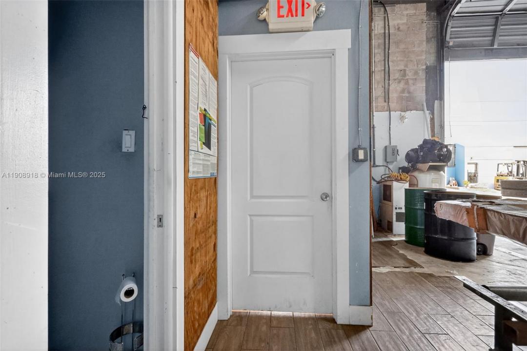 7760 W 20th Ave 21, Hialeah, פלורידה 33016, ארצות הברית של אמריקה